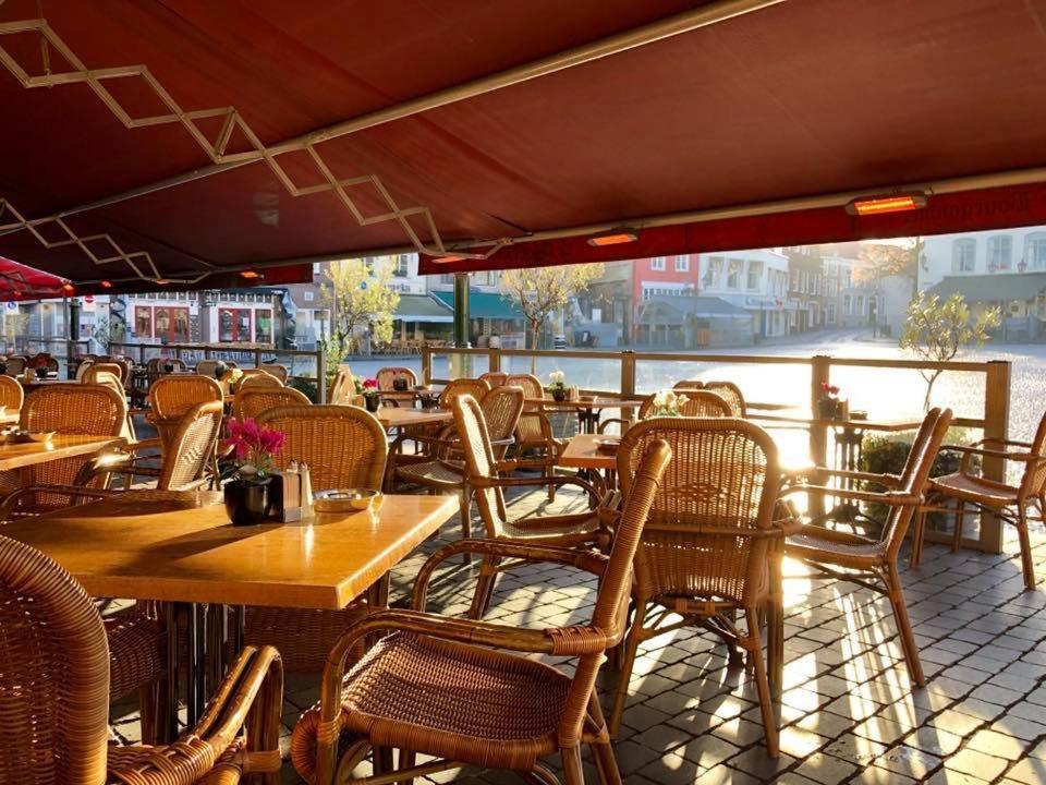 Grand Cafe Hotel De Bourgondier Bergen op Zoom Exteriör bild